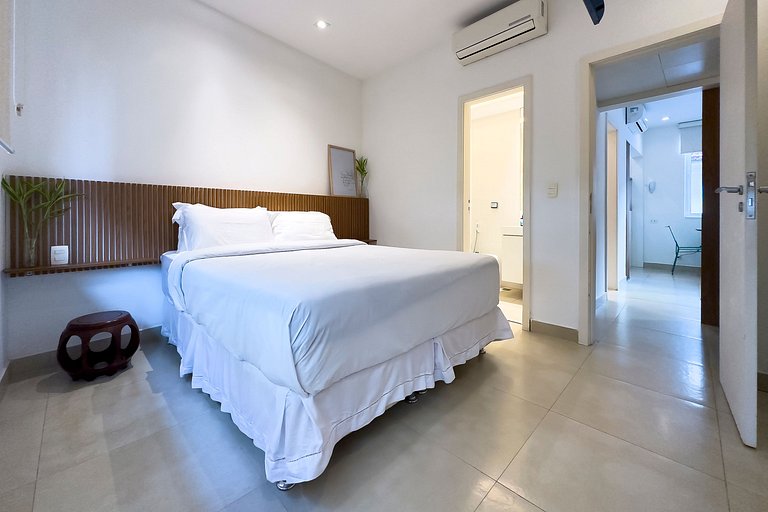 Leblon | Quiet Suite Near the Beach