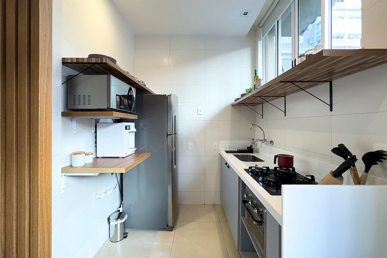 Leblon | Quiet Suite Near the Beach