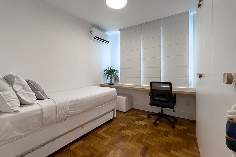 Leblon - Rua Dias Ferreira | Apt. silencioso com localização