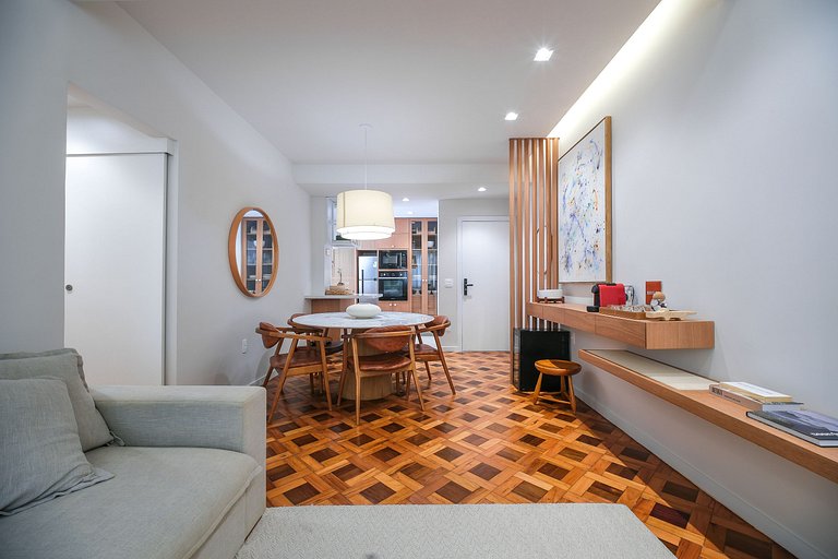Newly renovated 5 minutes away from Leblon beach
