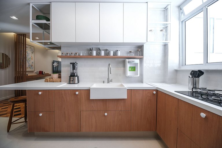 Newly renovated 5 minutes away from Leblon beach