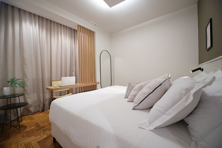 Newly renovated 5 minutes away from Leblon beach