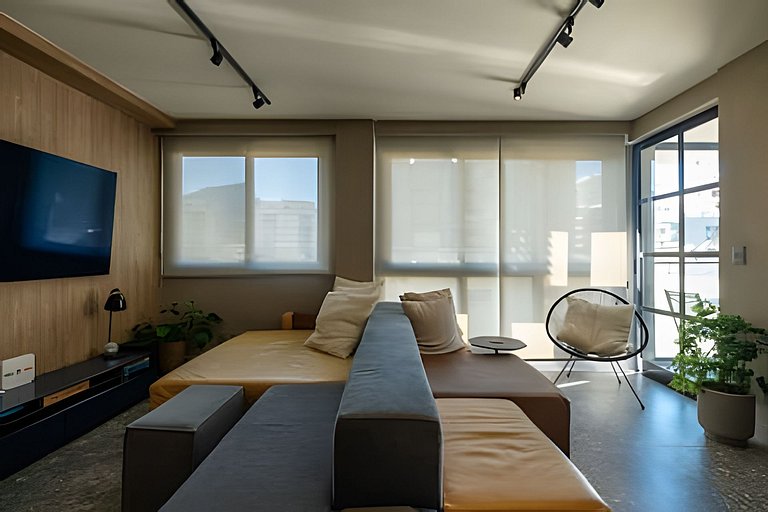 Gávea | Balcony & Christ View