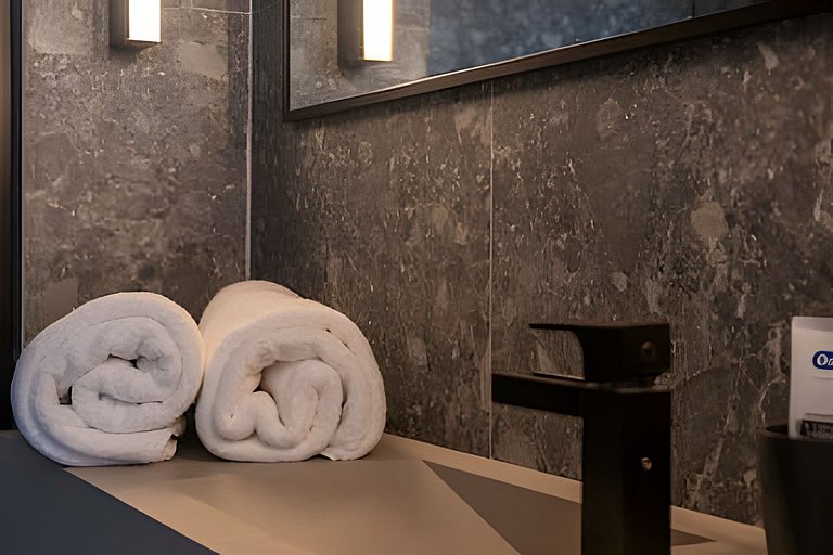 Gávea | Balcony & Christ View