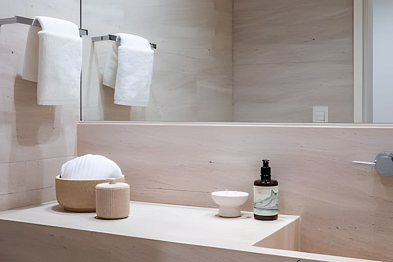 Leblon | 3 Suites, Steps from the Beach