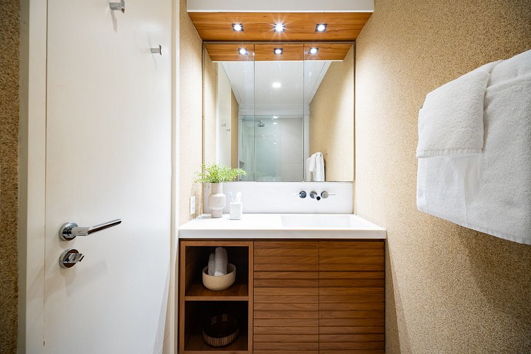 Leblon | 3 Suites, Steps from the Beach