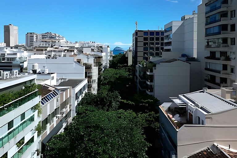 Leblon - Rua Gen. Venancio Flores | Viva a essência carioca