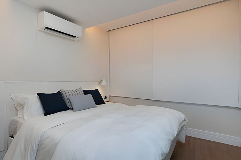 Copacabana | Av. Atlântica, Oceanfront, 4 Bedrooms