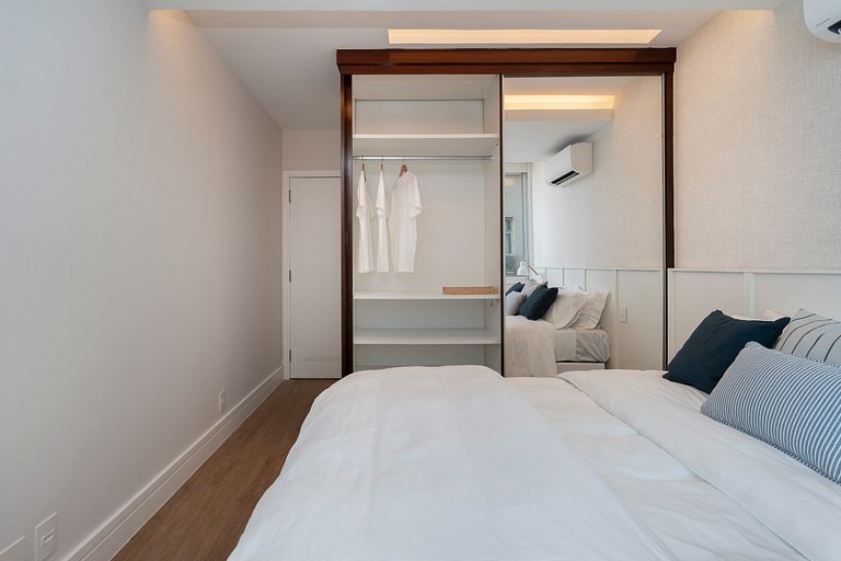 Copacabana | Av. Atlântica, Oceanfront, 4 Bedrooms