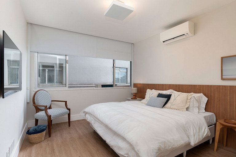 Copacabana | Av. Atlântica, Oceanfront, 4 Bedrooms