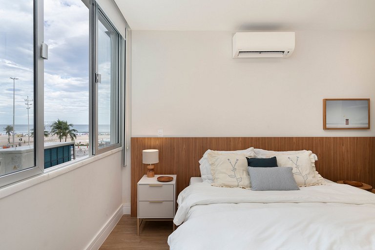 Copacabana | Av. Atlântica, Oceanfront, 4 Bedrooms