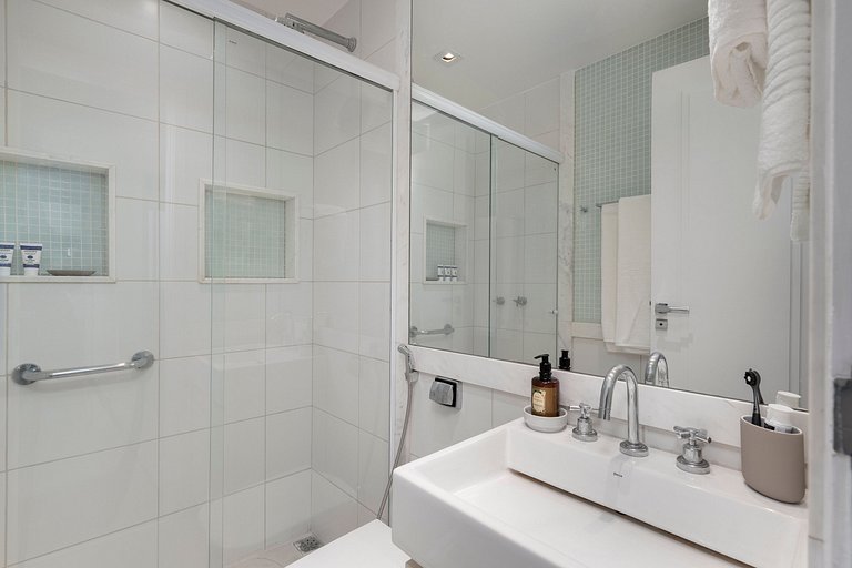 Copacabana | Av. Atlântica, Oceanfront, 4 Bedrooms