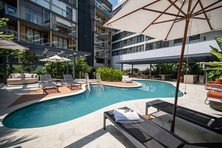 Leblon | Loft novo com piscina e academia