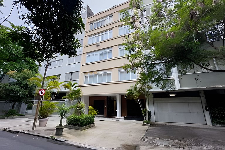Ipanema - R. Redentor | Duplex no melhor local