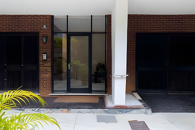 Ipanema - R. Redentor | Duplex no melhor local