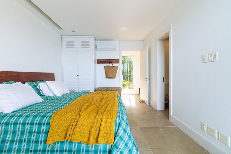 Angra | Exclusive Mansion, Sea View and Private