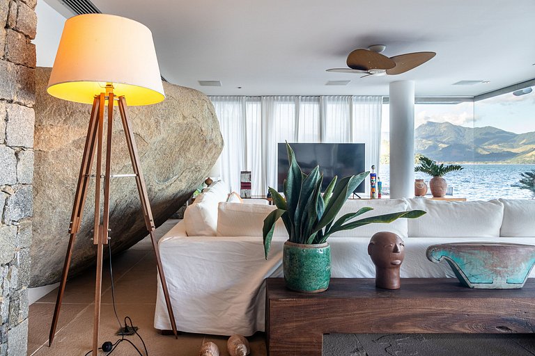 Angra | Exclusive Mansion, Sea View and Private