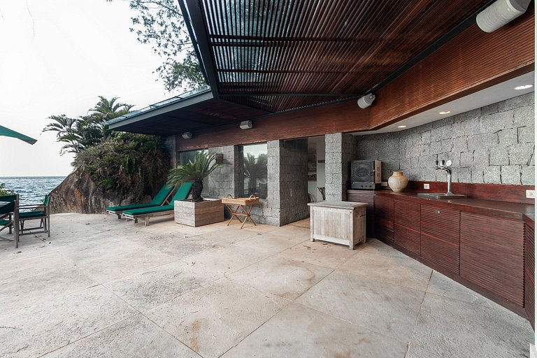 Angra | Exclusive Mansion, Sea View and Private