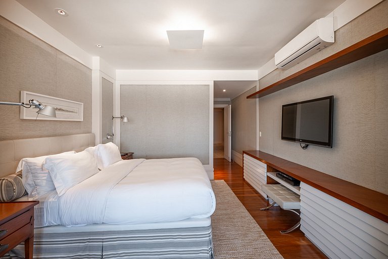 Copacabana – Av. Atlântica | Vista al Mar