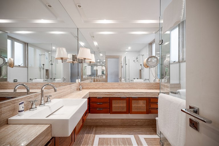 Copacabana – Av. Atlântica | Sea View & 3 Suites