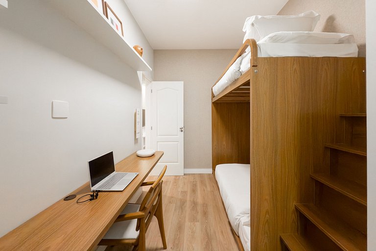 Leblon | 3qts, 5 min da praia, localização premium