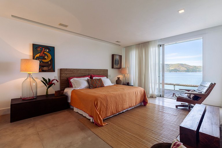Angra | Mansão Exclusiva com Vista Mar e Lancha