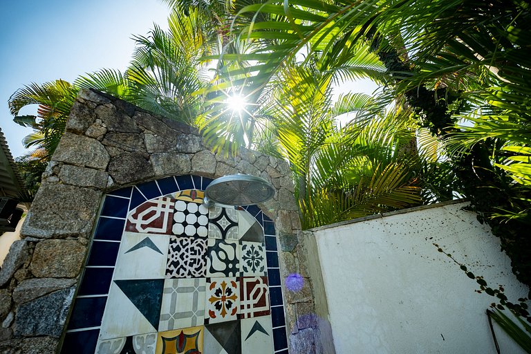 Angra | Beachfront House with Pool & 7 Suites