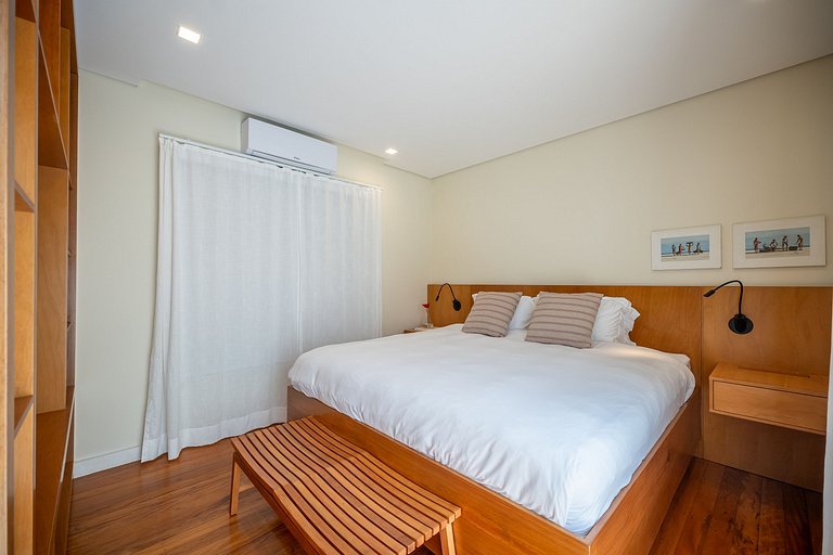 Angra | Beachfront House with Pool & 7 Suites