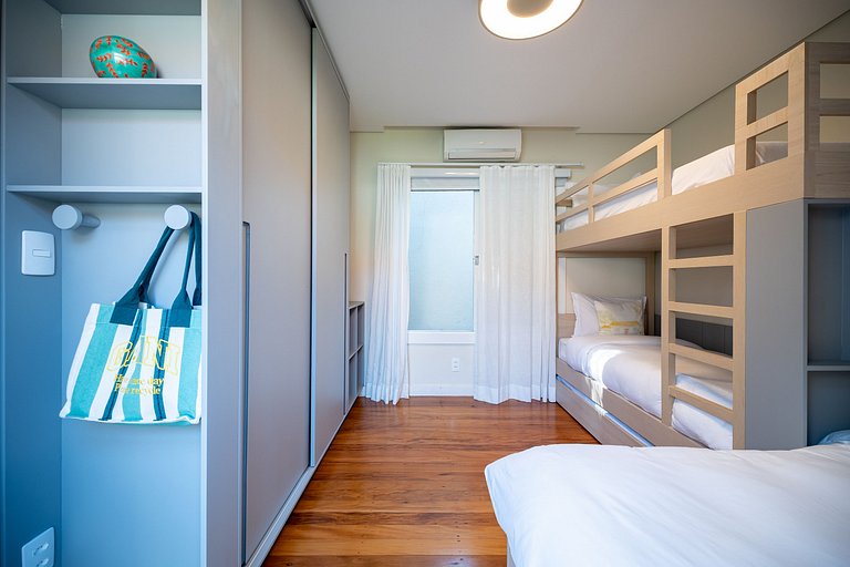 Angra | Casa Frente al Mar con Piscina y 7 Suites