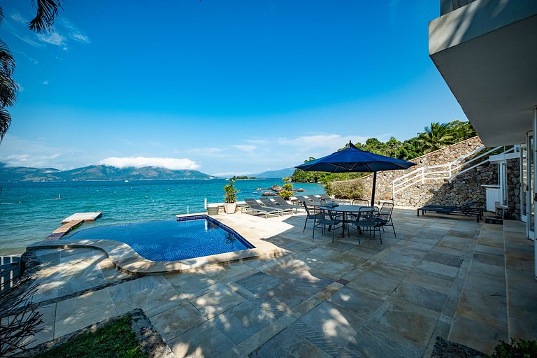 Angra – Mombaça | Beira-Mar com Piscina