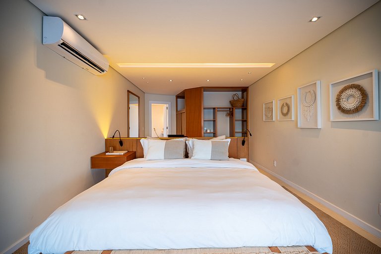 Angra | Beachfront House with Pool & 7 Suites