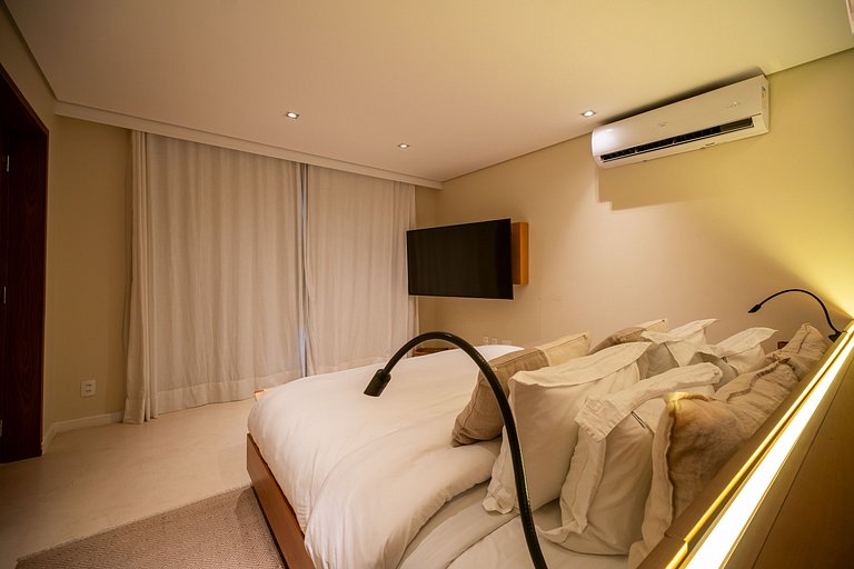 Angra | Casa Frente al Mar con Piscina y 7 Suites