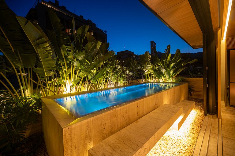 Leblon - Dias Ferreira | Duplex Penthouse with Pool