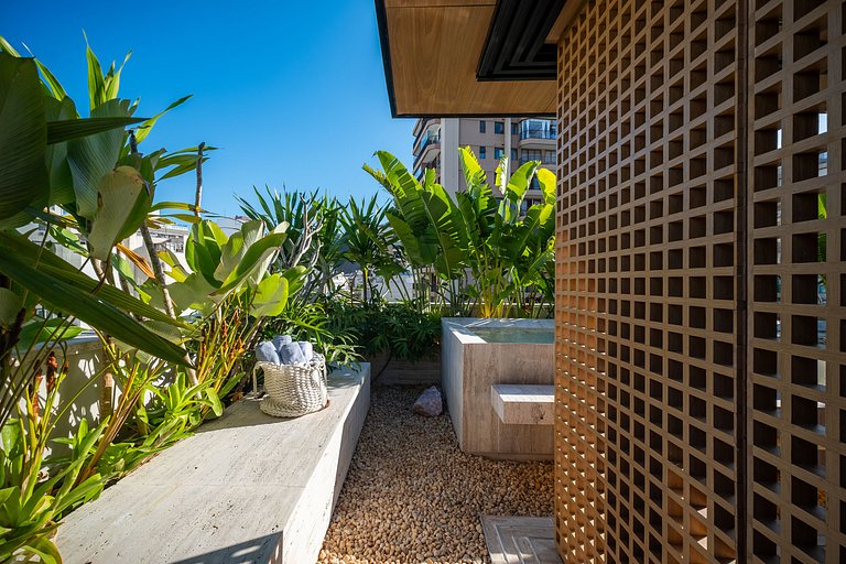 Leblon - Dias Ferreira | Duplex Penthouse with Pool
