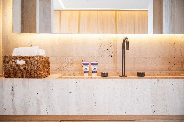 Leblon - Dias Ferreira | Duplex Penthouse with Pool