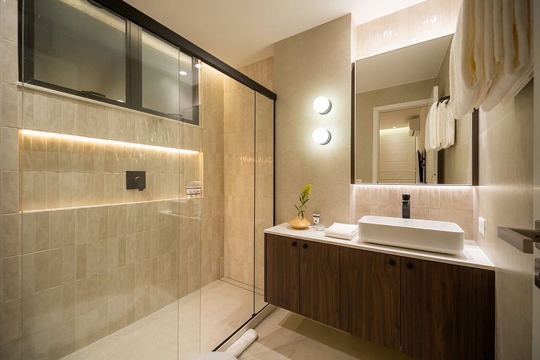 Ipanema | 4 bedrooms, 6min from the Beach