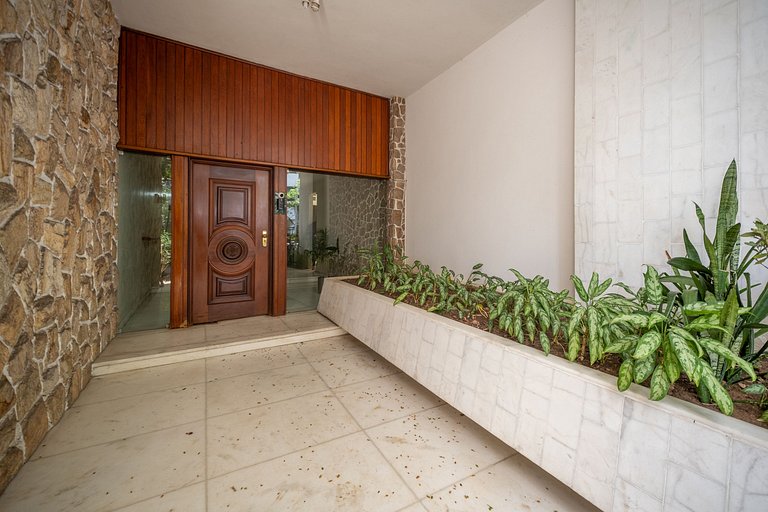 Ipanema | 4 bedrooms, 6min from the Beach