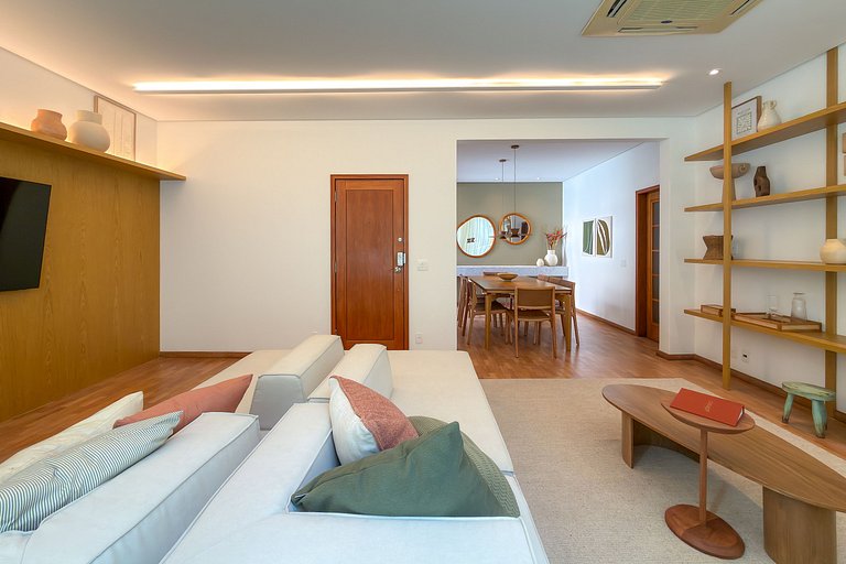 Ipanema | 3BR, 1min to the Beach, Renovated