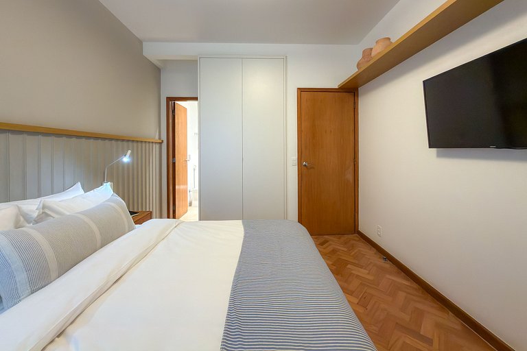 Ipanema | 3BR, 1min to the Beach, Renovated