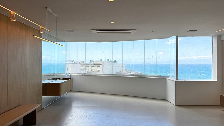 Ipanema | Cobertura c/ Piscina na Quadra da Praia