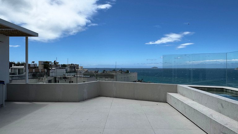 Ipanema | Cobertura c/ Piscina na Quadra da Praia