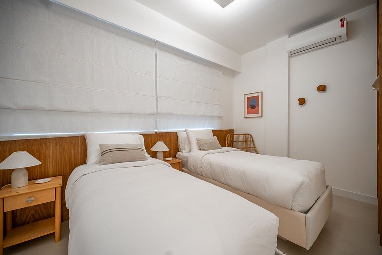 Leblon | 3 BR, 3 min to Beach, Stunning Décor