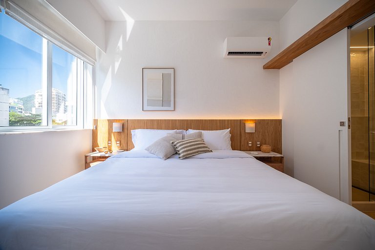 Leblon | 3 BR, 3 min to Beach, Stunning Décor