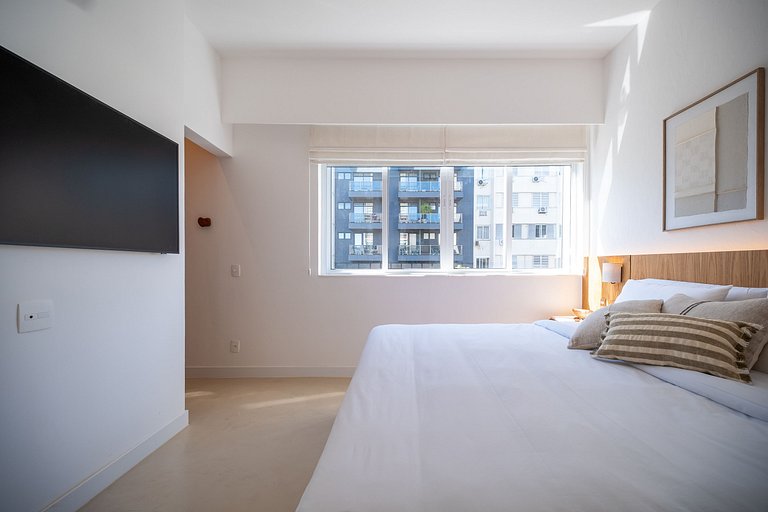 Leblon | 3 BR, 3 min to Beach, Stunning Décor