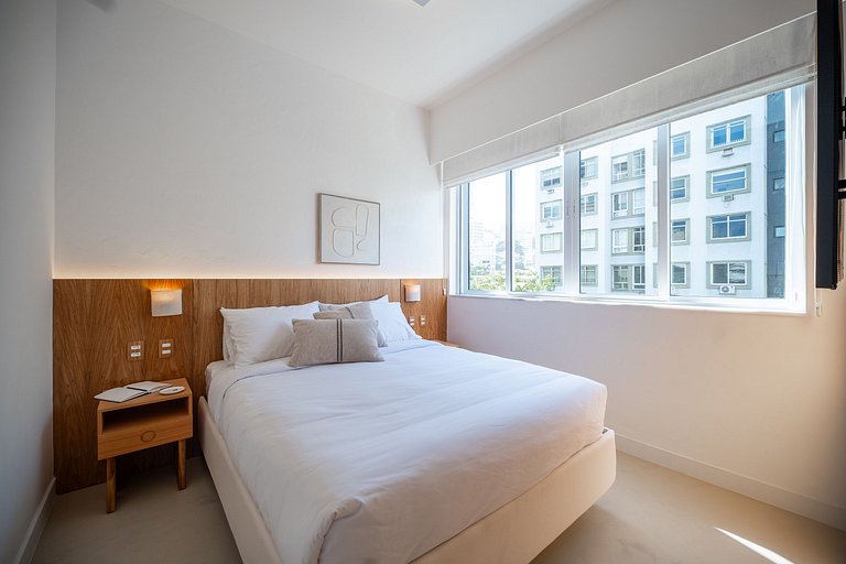 Leblon | 3 BR, 3 min to Beach, Stunning Décor