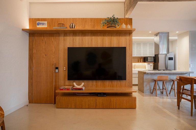 3bd, 3 min. from the Beach, Renovated