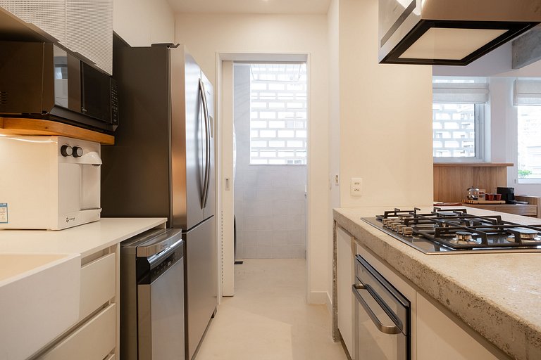 3bd, 3 min. from the Beach, Renovated