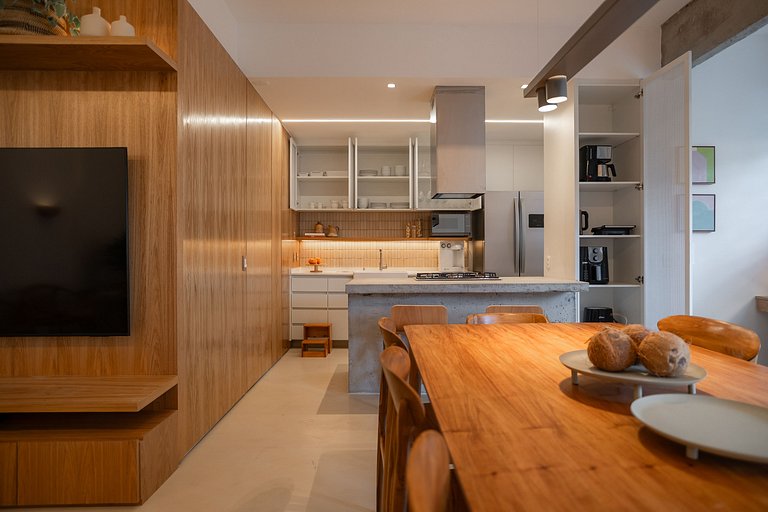 Leblon | 3 BR, 3 min to Beach, Stunning Décor