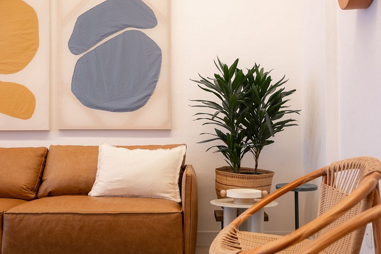 Leblon | 3 BR, 3 min to Beach, Stunning Décor