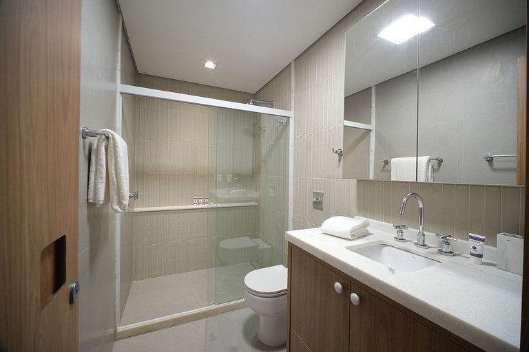 Copacabana | 5 Suites, Oceanfront, Renovated